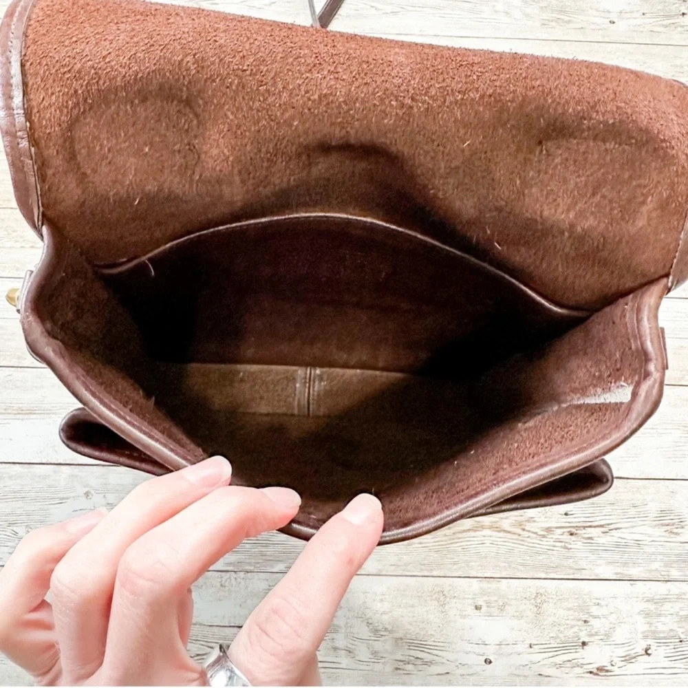 Coach Vintage Station Bag 5130 Mahogany Brown
Crossbody USA 1996 - Picture 8 of 8